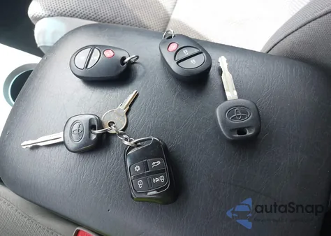 2012 Toyota Tacoma Base V6 из США, поврежденный, VIN 3TMMU4FN6CM046742